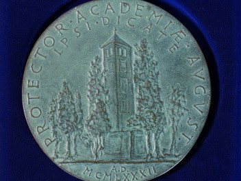 Pietro Giampaoli, Medaille dédiée à saint Anselme (verso), 1982 (© ASA, photo Papone)